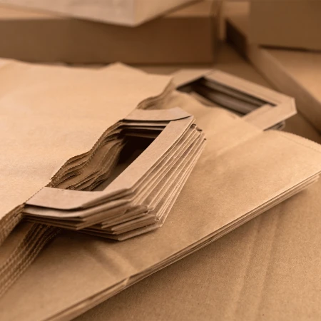torba-papierowa-260x140x300-mm-sb1006-3.png